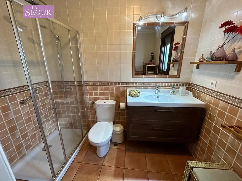 Baño de Casa o chalet en venta en Conil de la Frontera con Aire acondicionado, Jardín privado y Terraza