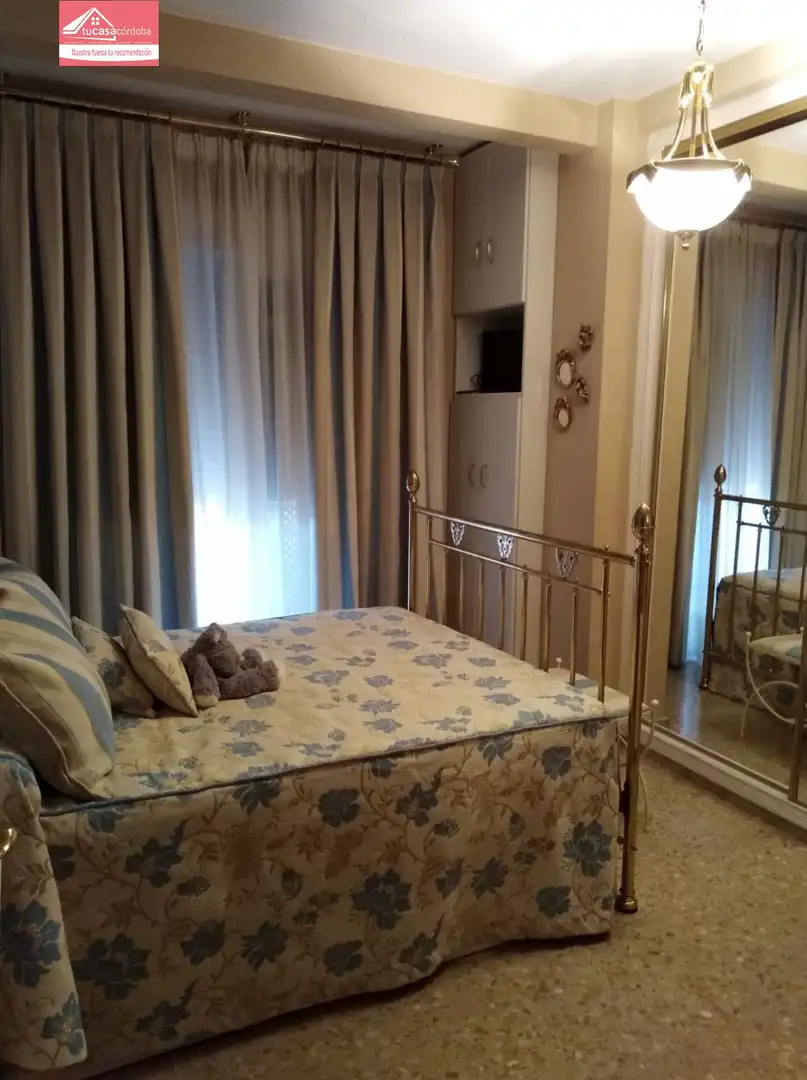 Bedroom of Flat for sale in Córdoba  with Air Conditioner and Balcony