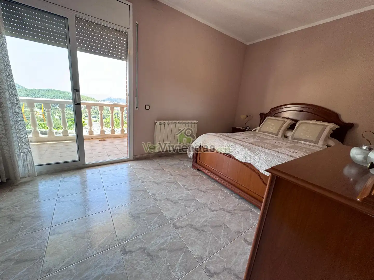Casa o xalet en venda a Carrer de Migjorn, 34, Vallirana