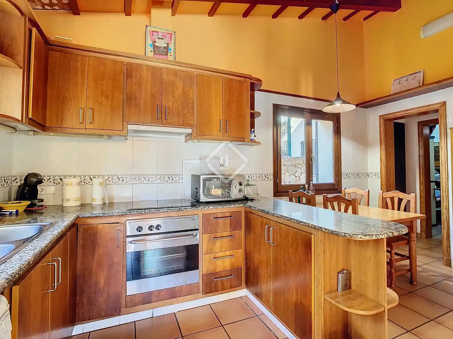 Cuina de Casa o xalet en venda en Sant Lluís amb Aire condicionat, Calefacció i Terrassa