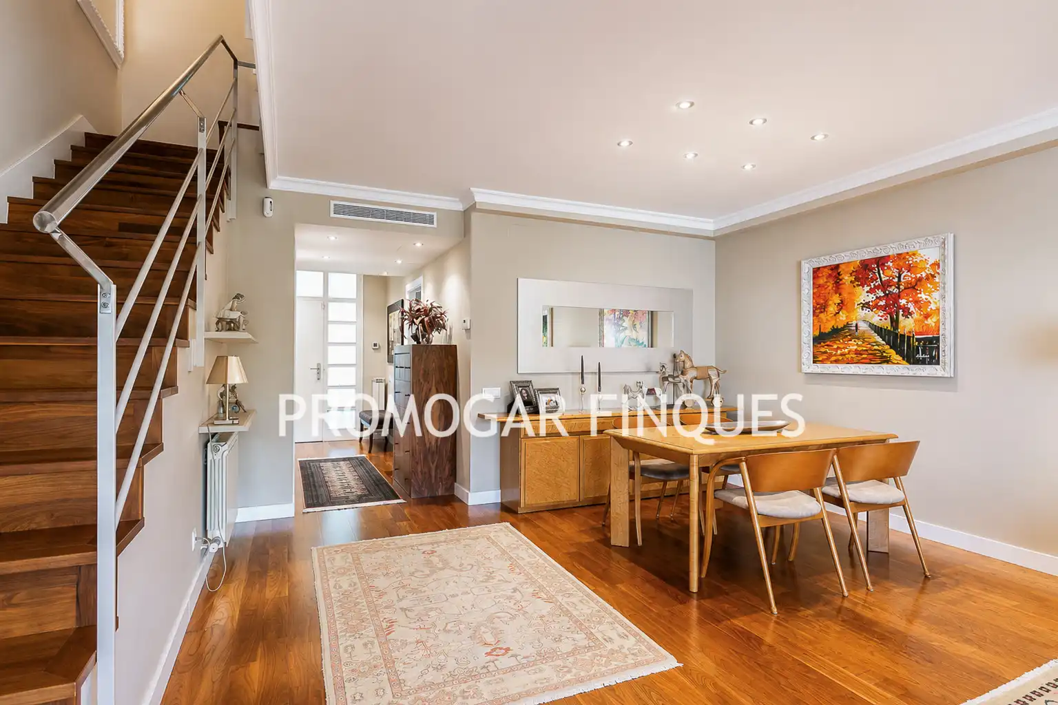 Esszimmer von Maisonette zum Verkauf in Sant Feliu de Llobregat mit Klimaanlage, Heizung und Privatgarten