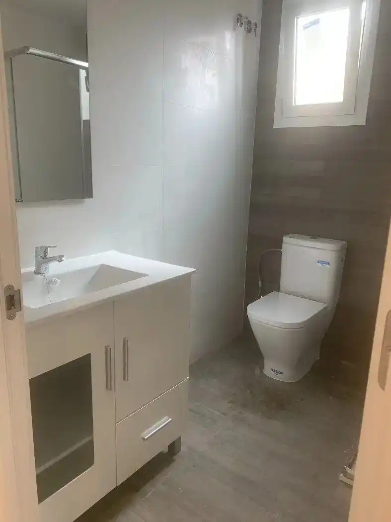 Bathroom of Flat for sale in Mataró  with Balcony and Alarm