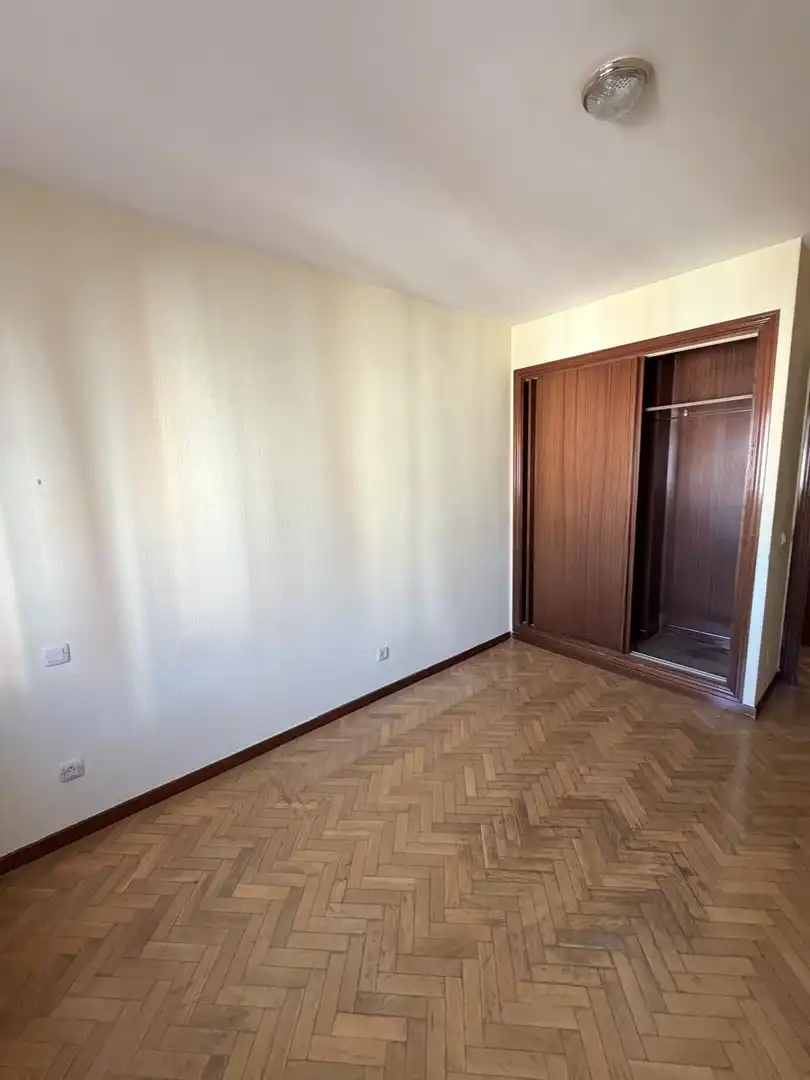 Bedroom of Flat for sale in Torrejón de Ardoz  with Air Conditioner, Heating and Parquet flooring