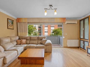 Penthouse mit Balkon zum Verkauf in Calle Calle Cristóbal de Morales 34