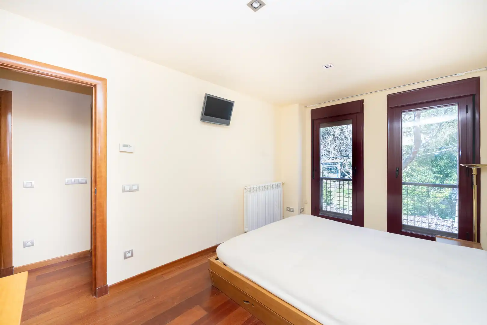 Schlafzimmer von Maisonette zum Verkauf in San Lorenzo de El Escorial mit Heizung, Terrasse und Abstellraum