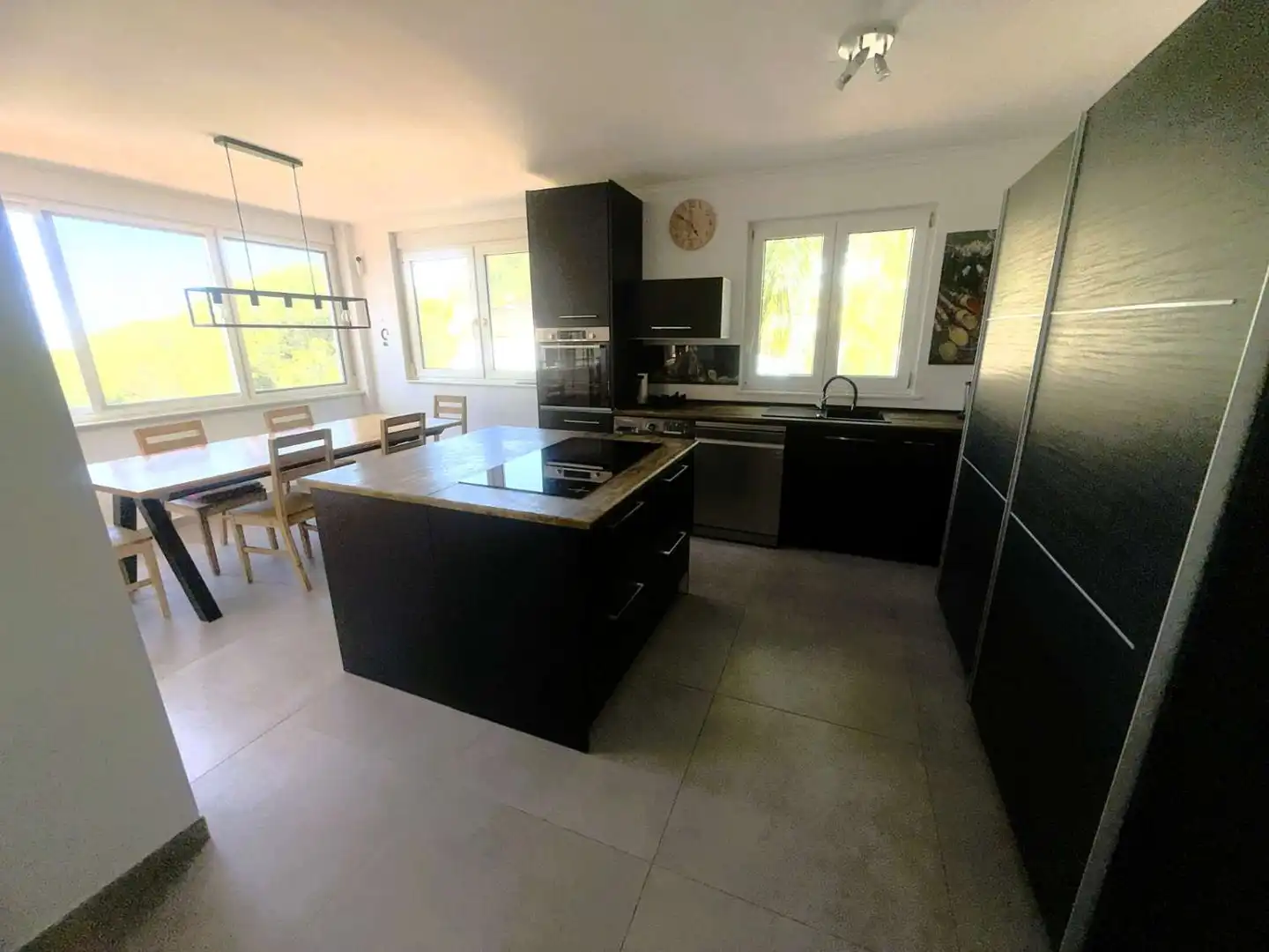 Cuina de Casa o xalet en venda en Alhaurín de la Torre amb Aire condicionat, Calefacció i Terrassa