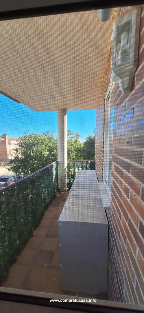Casa adosada en venta en Calle MISTRAL, Encinillas