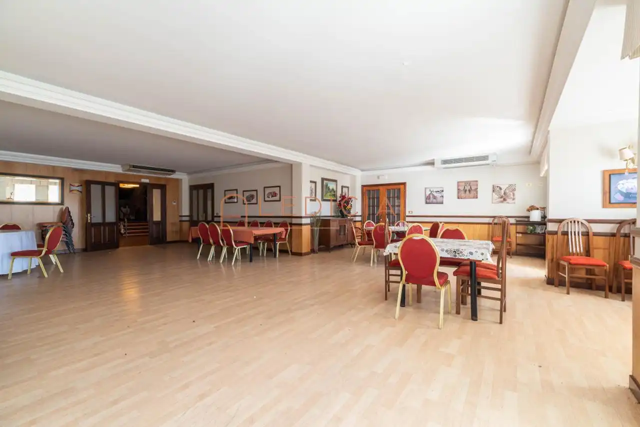 Comedor de Local de alquiler en O Rosal   con Aire acondicionado y Amueblado