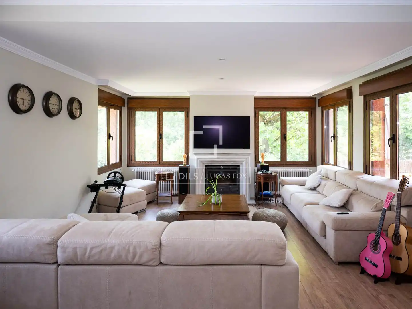 Living room of Houses for rent in Madrid  with Air Conditioner, Heating and Private garden