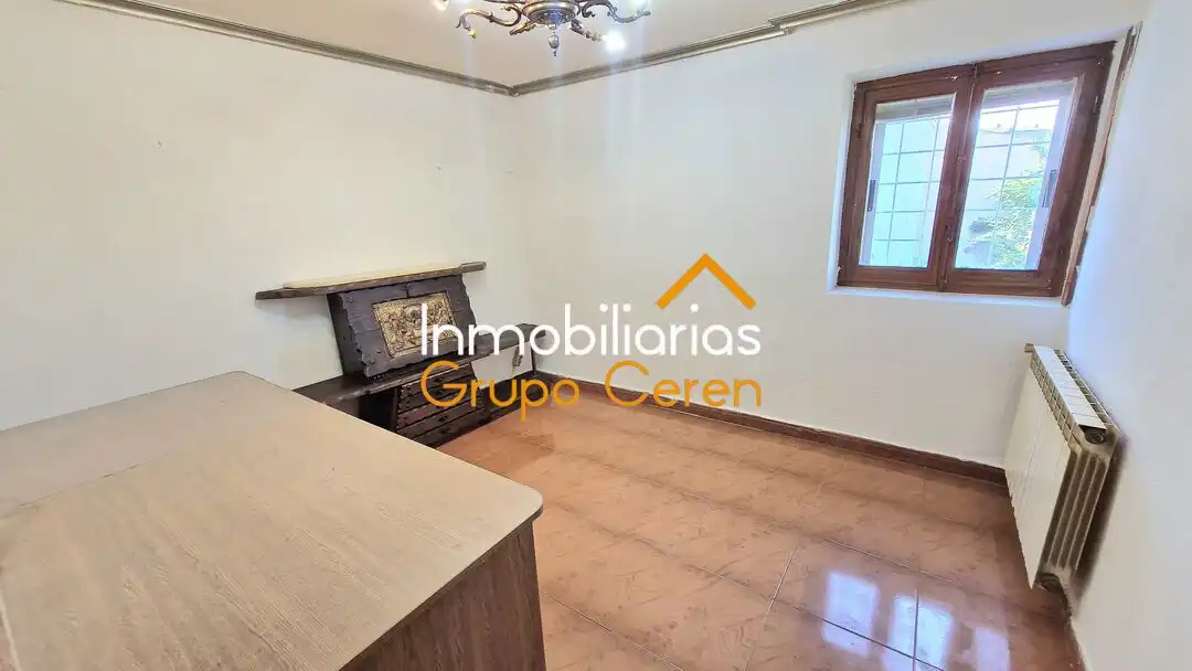 Casa o chalet en venta en Santo Domingo de la Calzada con Calefacción, Jardín privado y Trastero