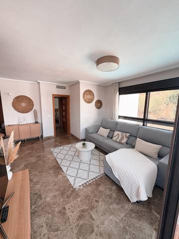 Apartamento en Alquiler en Guadalobón