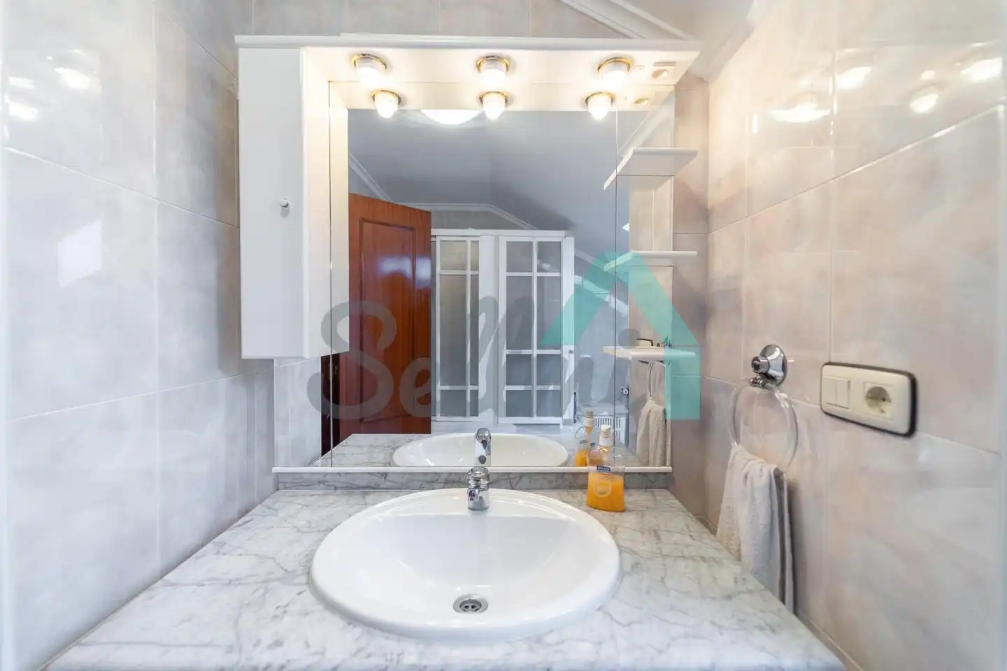 Bathroom of Houses for sale in Morcín  with Heating, Private garden and Terrace