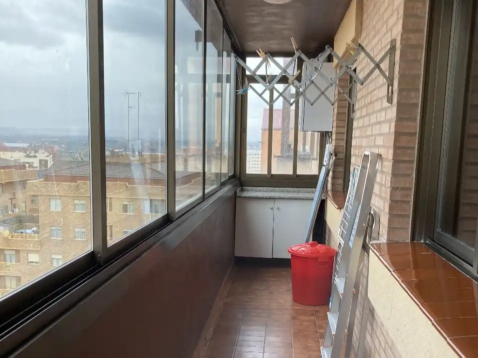 Terrassa de Pis per a compartir en Centro