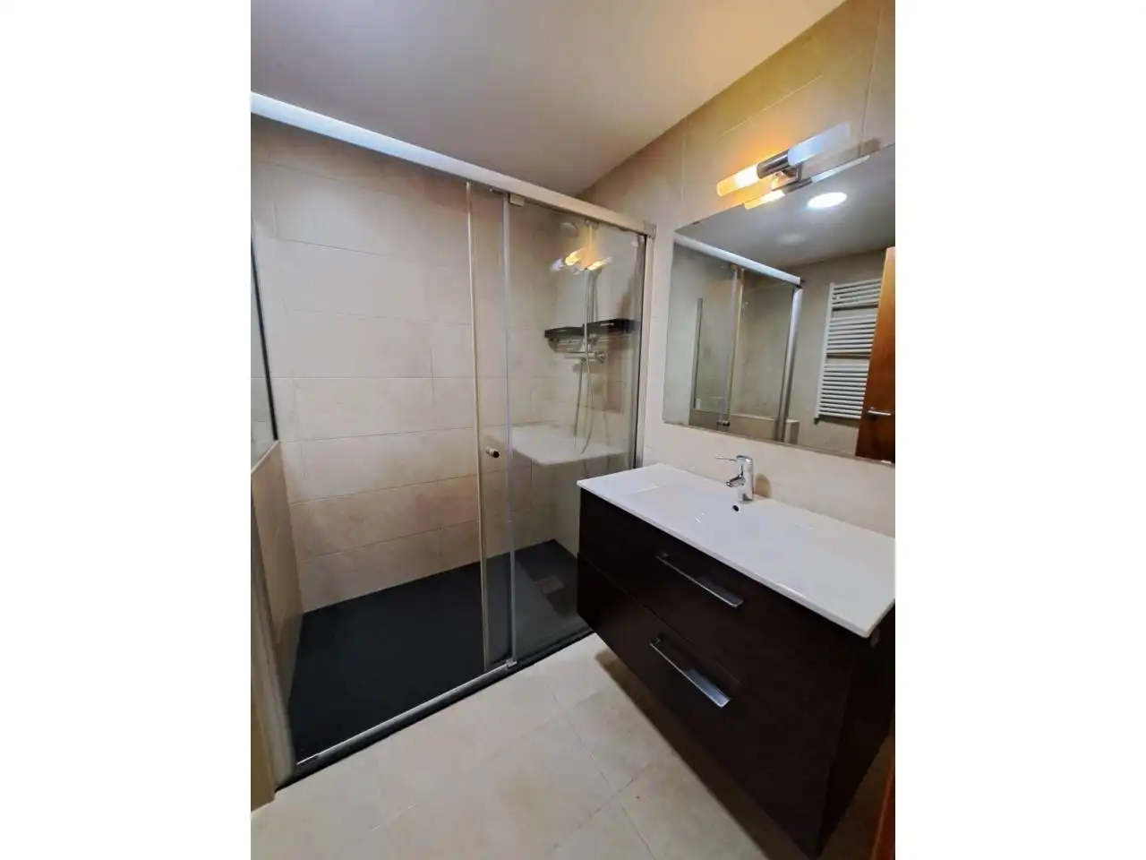 Wohnung zur Miete in Plaza Bosch i Gimpera, 9, Centre