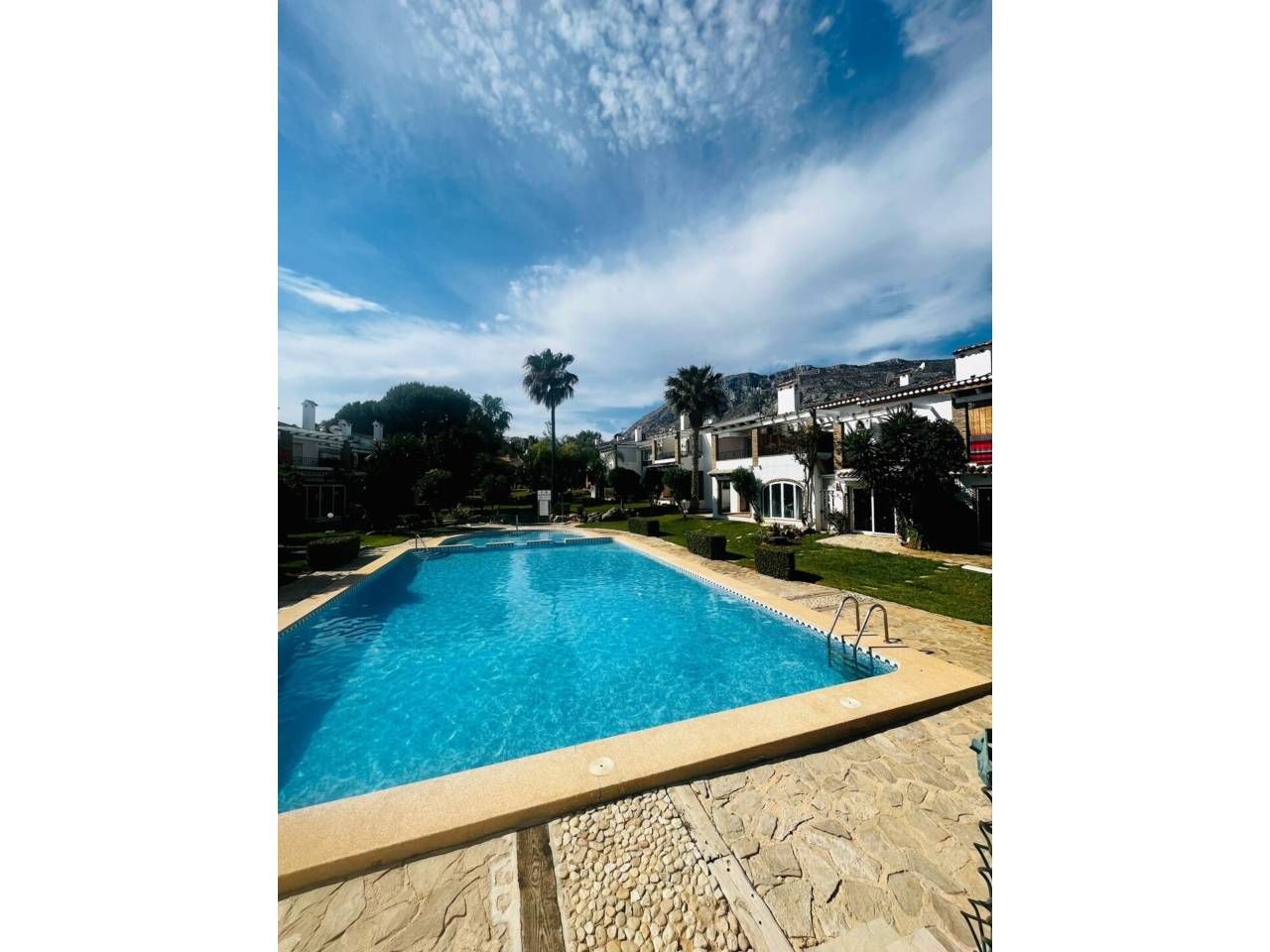 Vista exterior de Apartament de lloguer en Dénia amb Aire condicionat, Calefacció i Terrassa