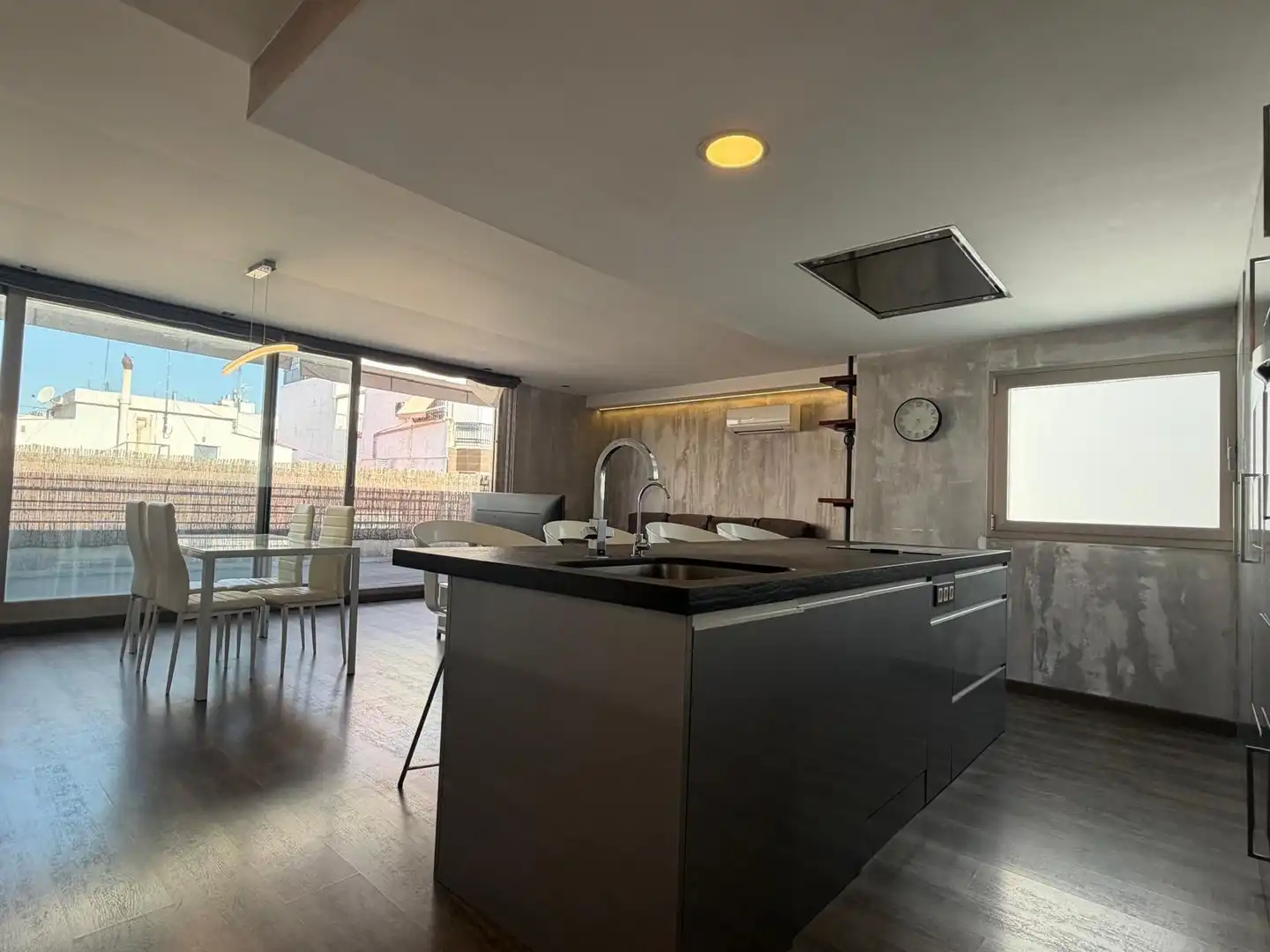 Cocina de Ático en venta en Elche / Elx con Aire acondicionado, Terraza y Amueblado