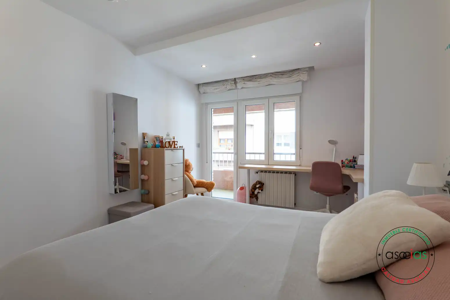 Habitación de Piso en venta en Gijón  con Calefacción y Terraza