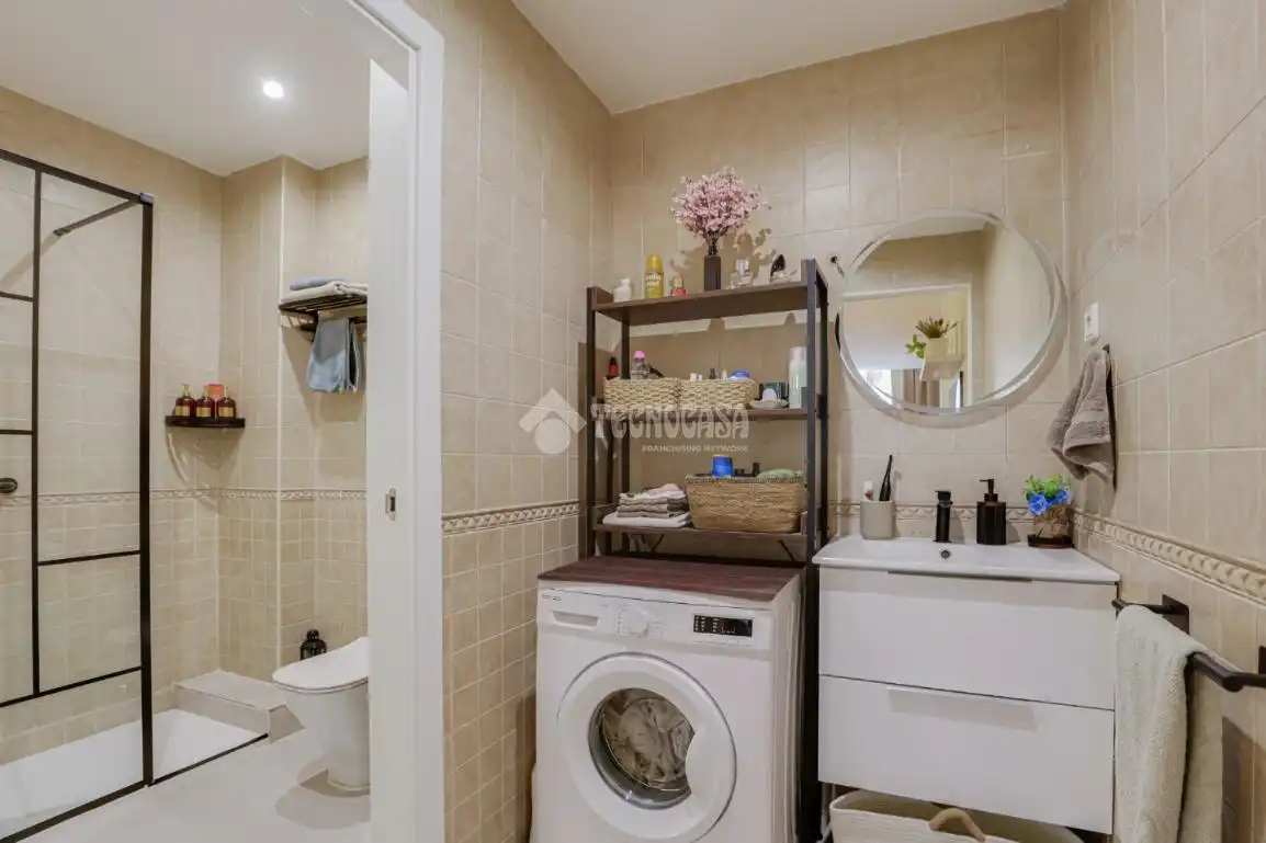 Badezimmer von Wohnung zum Verkauf in Barcelona mit Heizung