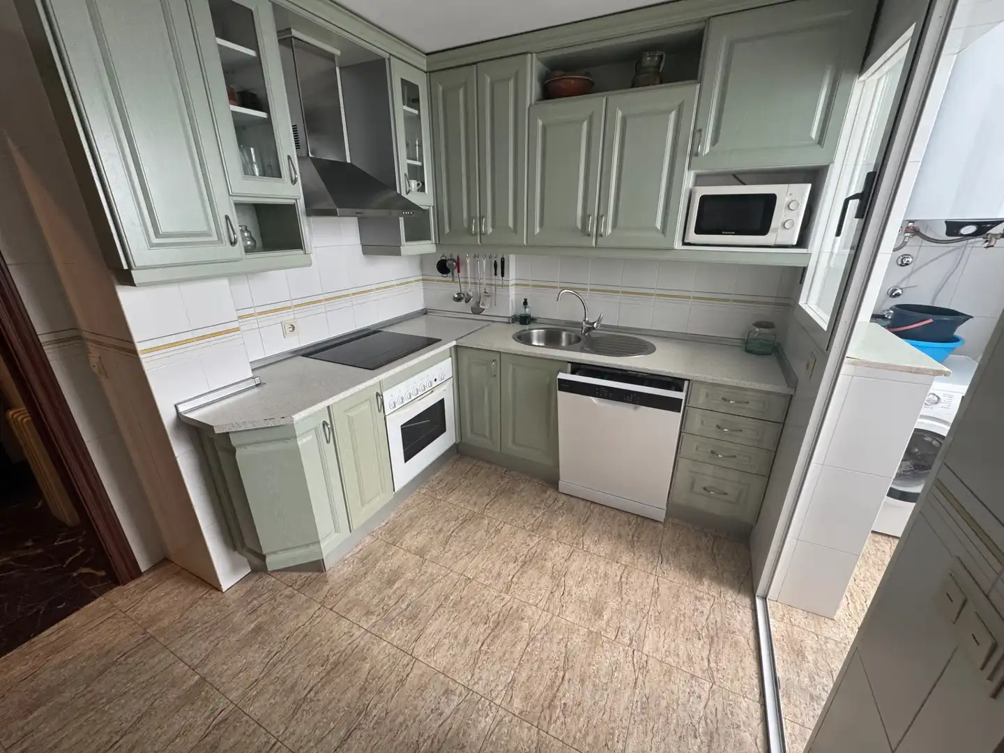 Cocina de Piso de alquiler en Jaén con Aire acondicionado, Calefacción y Trastero
