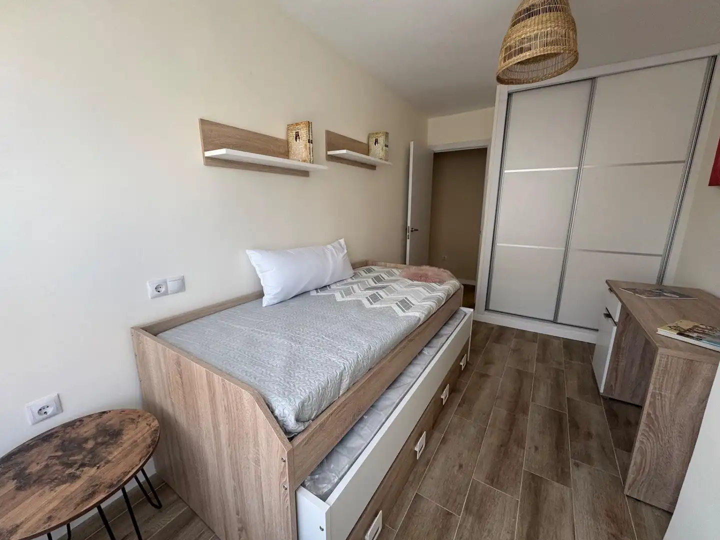 Bedroom of Flat for sale in Málaga  with Air Conditioner, Terrace and Furnished