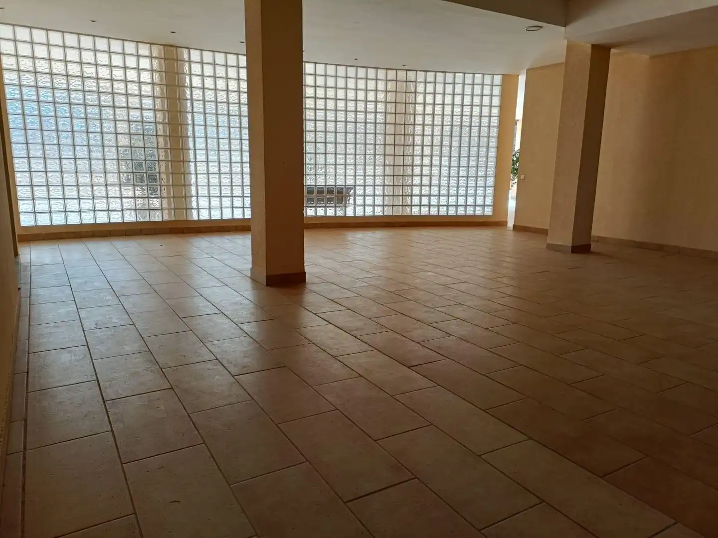 Flat for rent in Roquetas de Mar  with Terrace, Furnished and Community pool