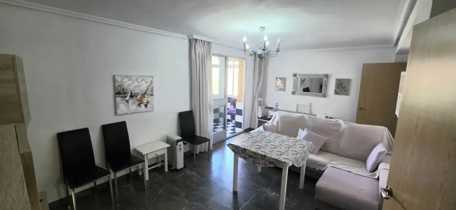 Sala d'estar de Pis en venda en Jaén amb Moblat i Balcó