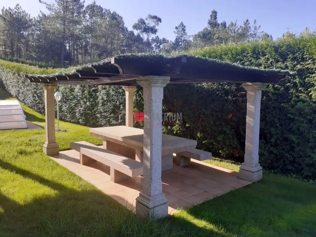 Terraza de Casa o chalet en venta en Santiago de Compostela  con Calefacción, Terraza y Trastero
