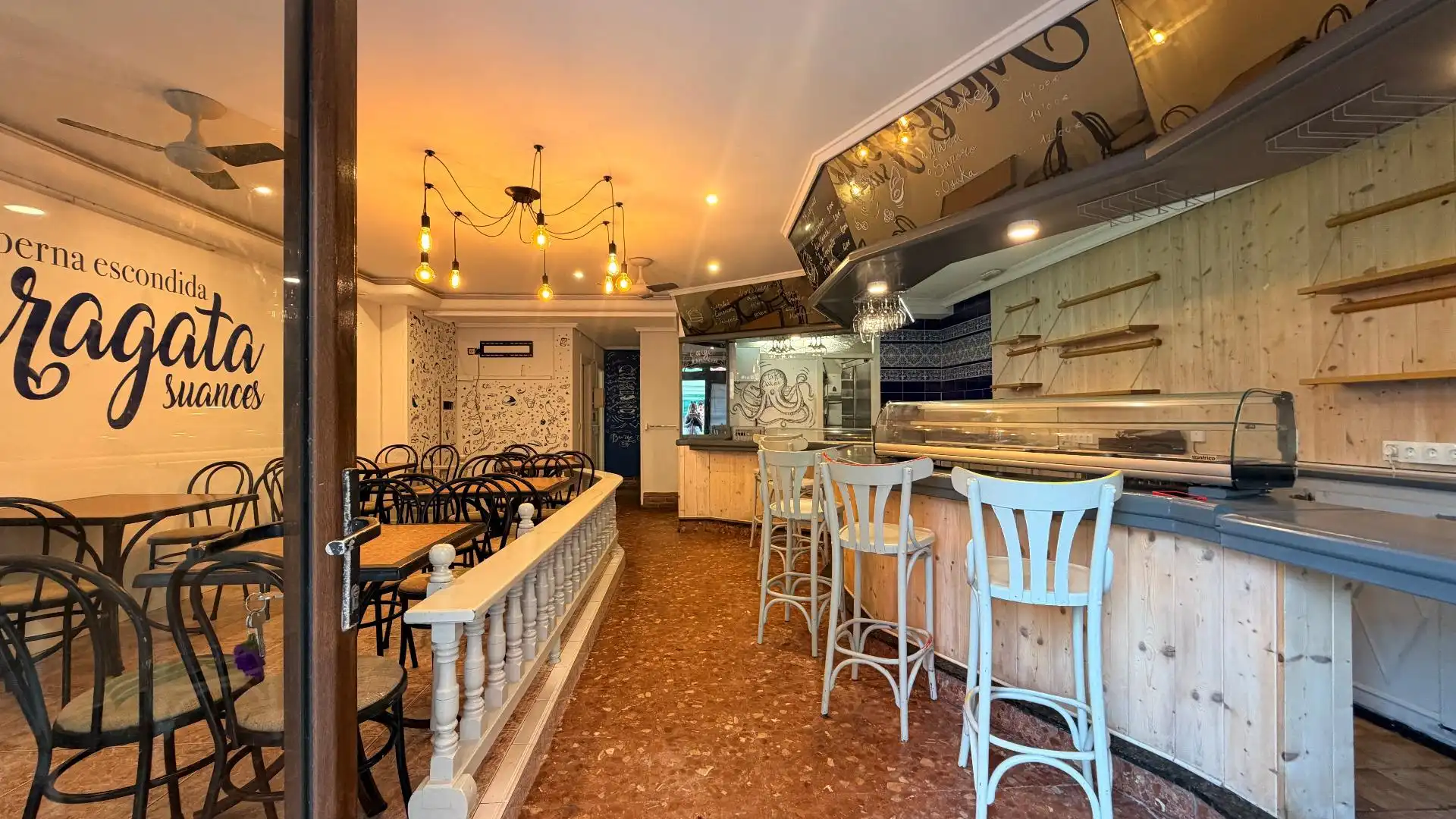 Local en venta en Suances con Amueblado