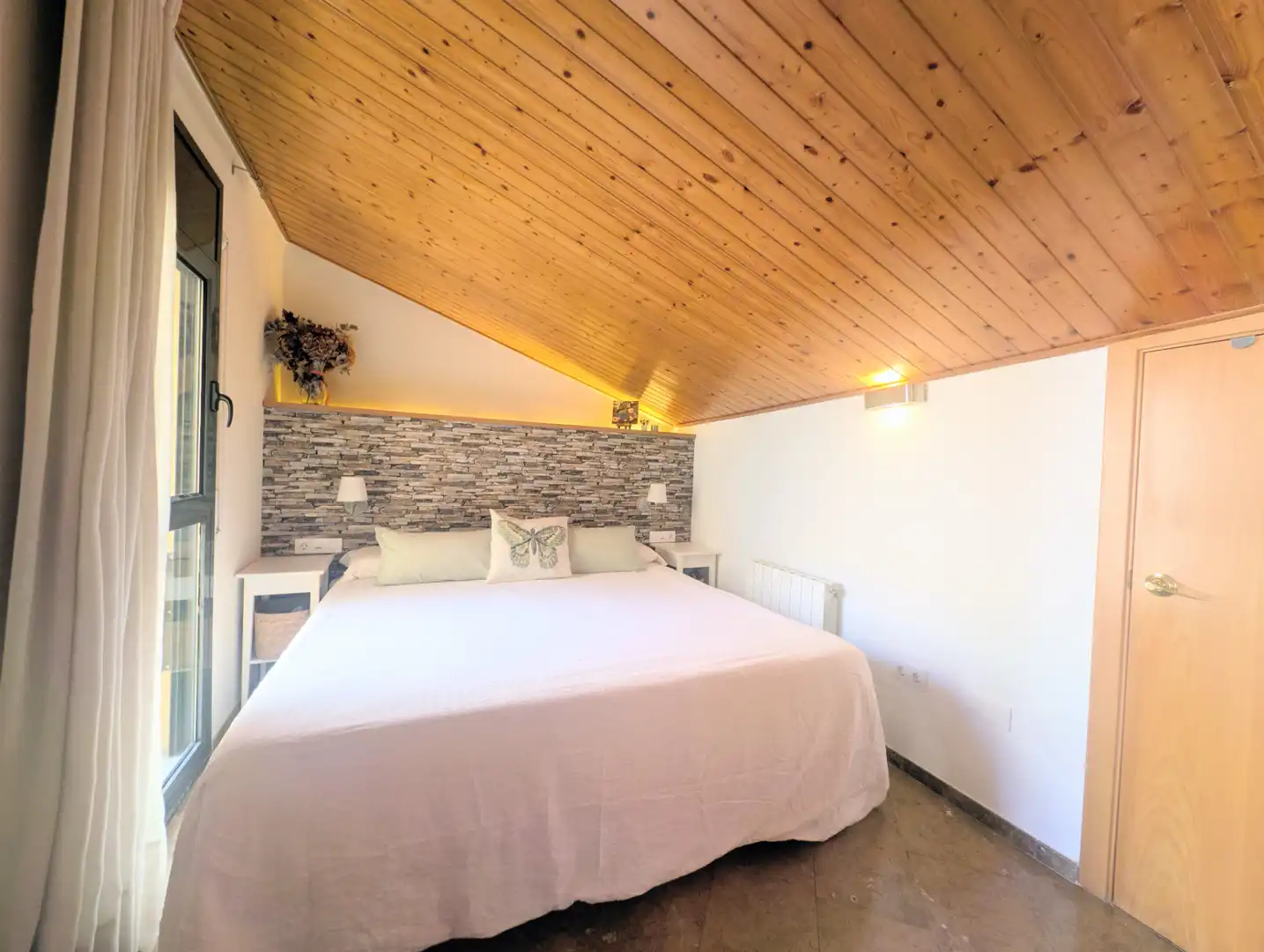 Bedroom of Duplexes for sale in Terrassa  with Air Conditioner, Terrace and Balcony