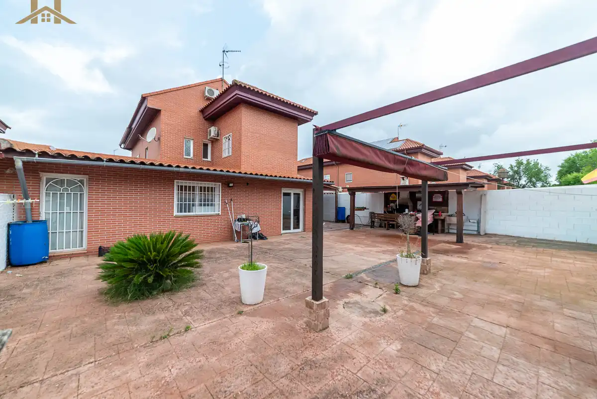 Terrace of Detached homes for sale in Cubas de la Sagra  with Air Conditioner, Heating and Private garden