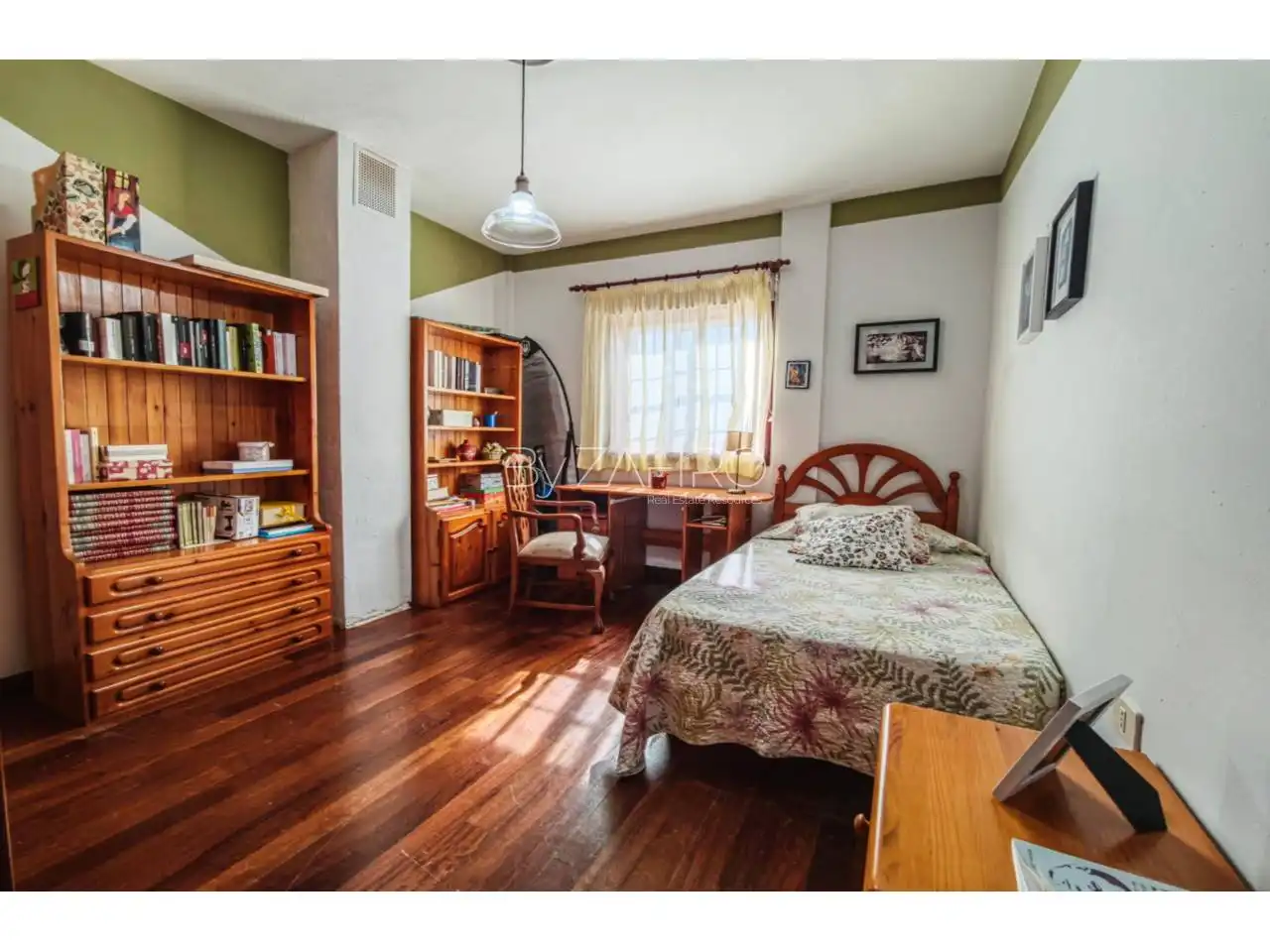 Dormitori de Casa o xalet en venda en San Cristóbal de la Laguna amb Jardí privat, Parquet i Terrassa