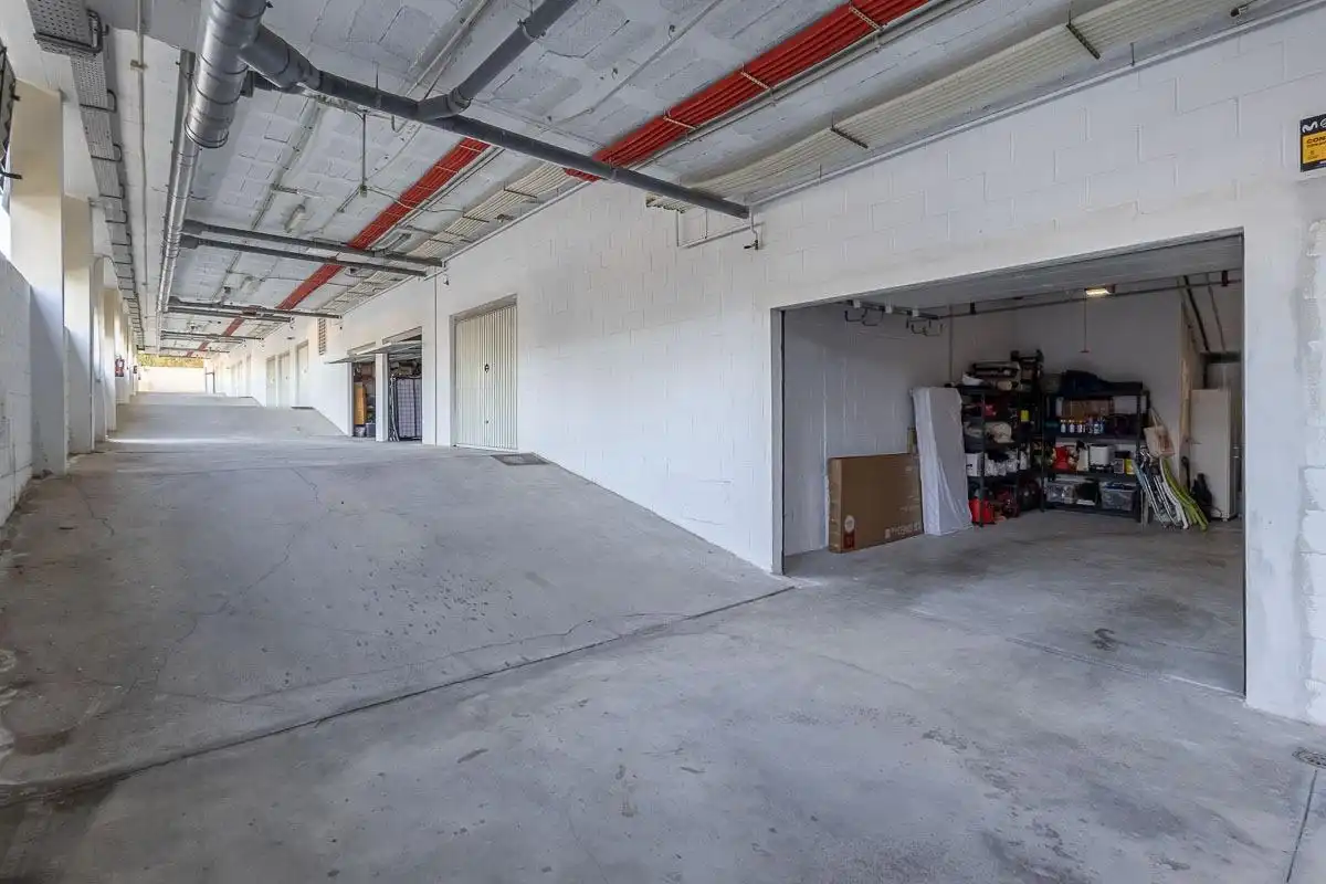 Casa adosada en venta en Las Gabias con Piscina comunitaria