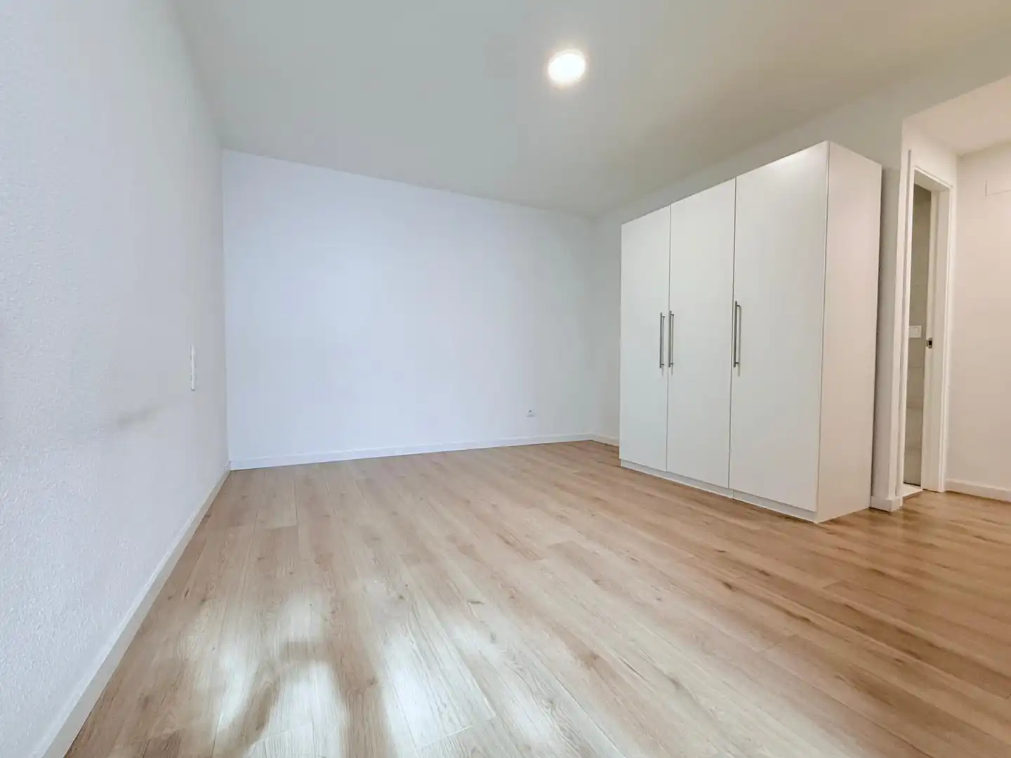 Bedroom of Flat for rent in Valencia  with Air Conditioner, Heating and Parquet flooring