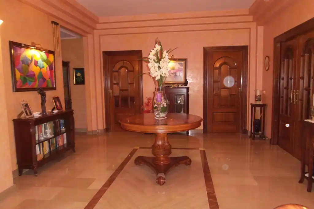 Casa o xalet en venda en Alhaurín de la Torre amb Aire condicionat, Jardí privat i Piscina