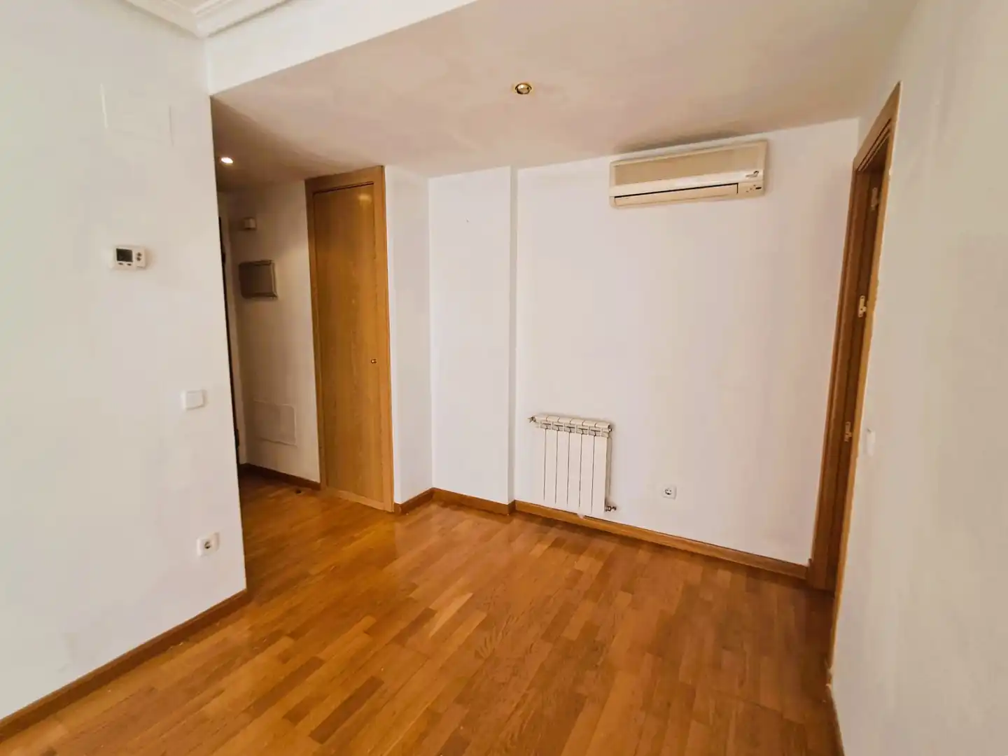 Piso en venta en Madrid con Aire acondicionado, Calefacción y Parquet