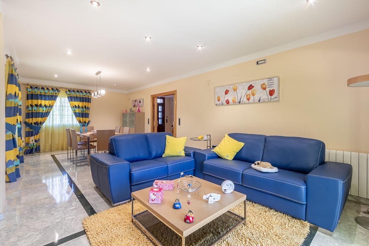 Living room of House or chalet for sale in Cúllar Vega  with Air Conditioner, Heating and Private garden