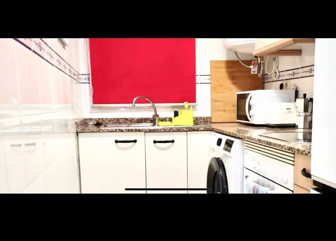 Küche von Wohnung zur untervermieten in Valencia mit Klimaanlage, Heizung und Möbliert