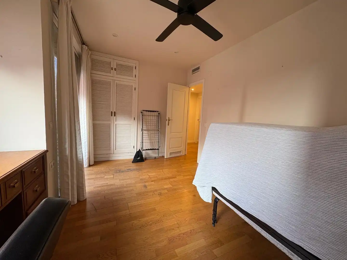 Schlafzimmer von Wohnung zum Verkauf in Córdoba mit Klimaanlage, Heizung und Terrasse