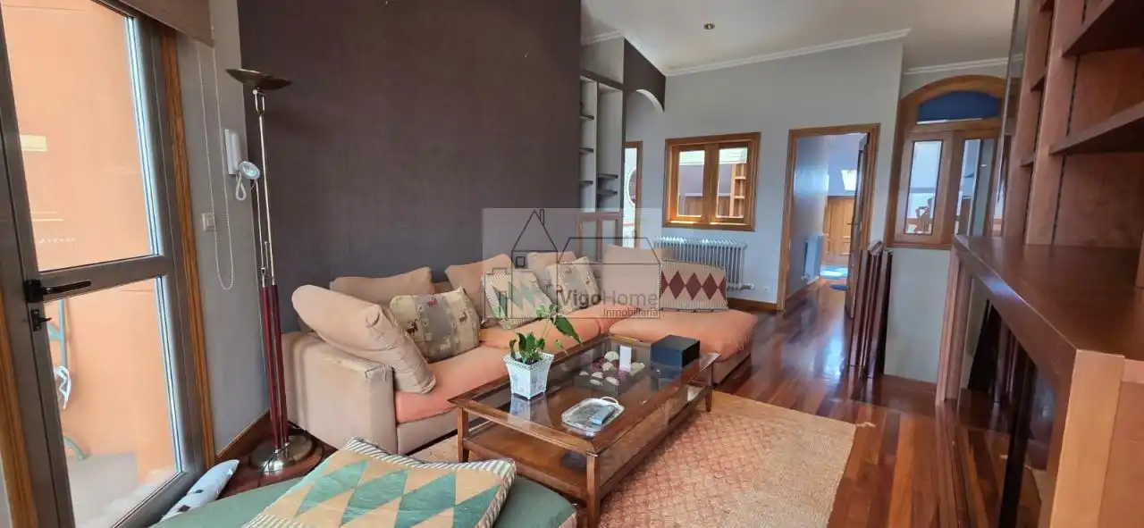 Living room of Duplexes for rent in Vigo   with Heating, Parquet flooring and Terrace