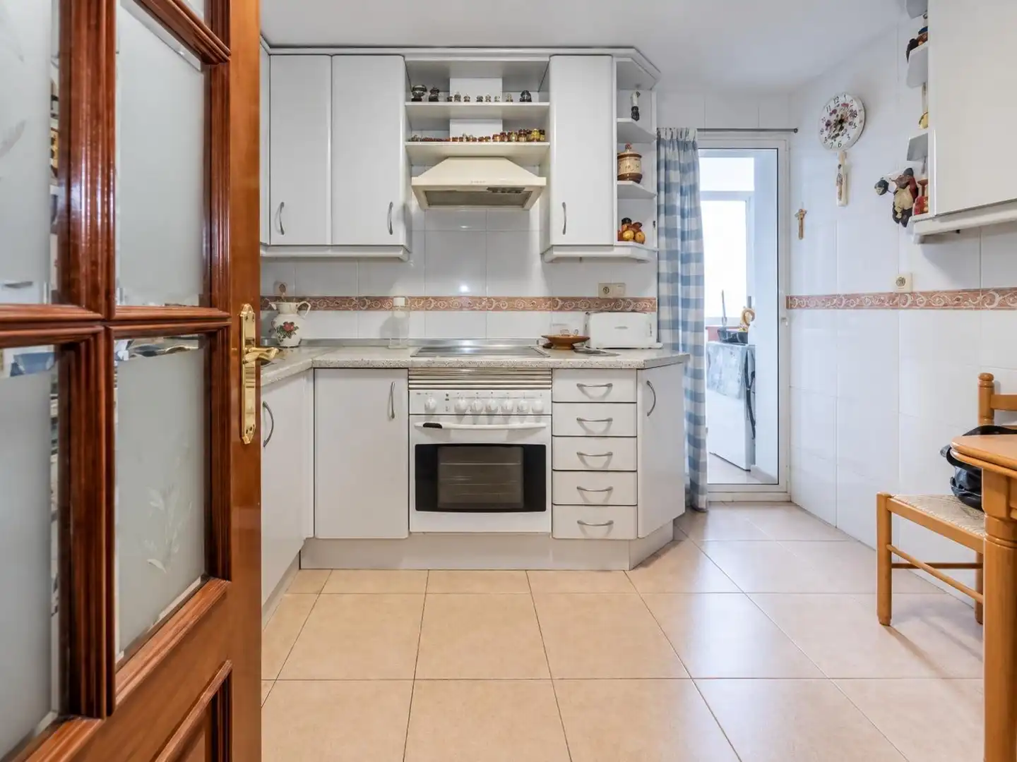 Kitchen of Flat for sale in Alcobendas  with Air Conditioner, Heating and Terrace