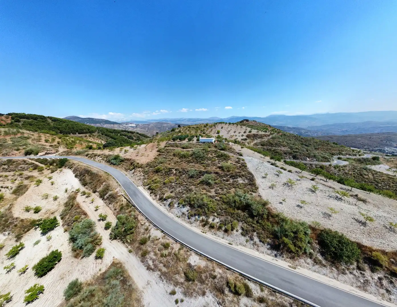 Vista exterior de Finca rústica en venda en Turón amb Jardí privat