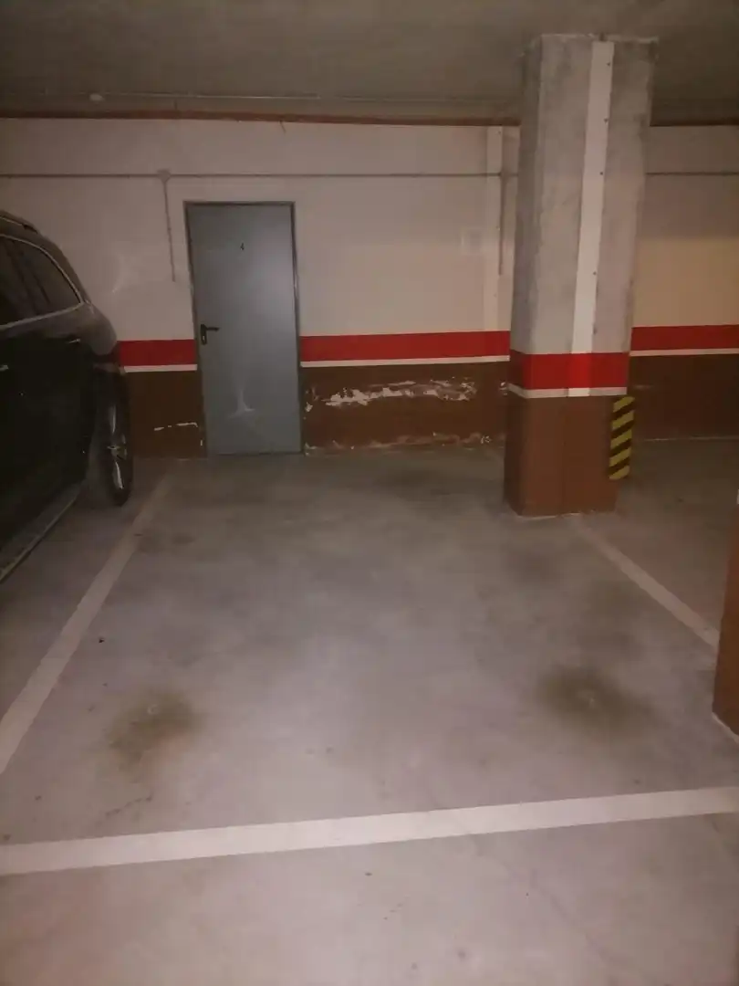 Garatge de lloguer a Calle Doctor José Luis Santa María, El Carmen - Barrio Gimeno