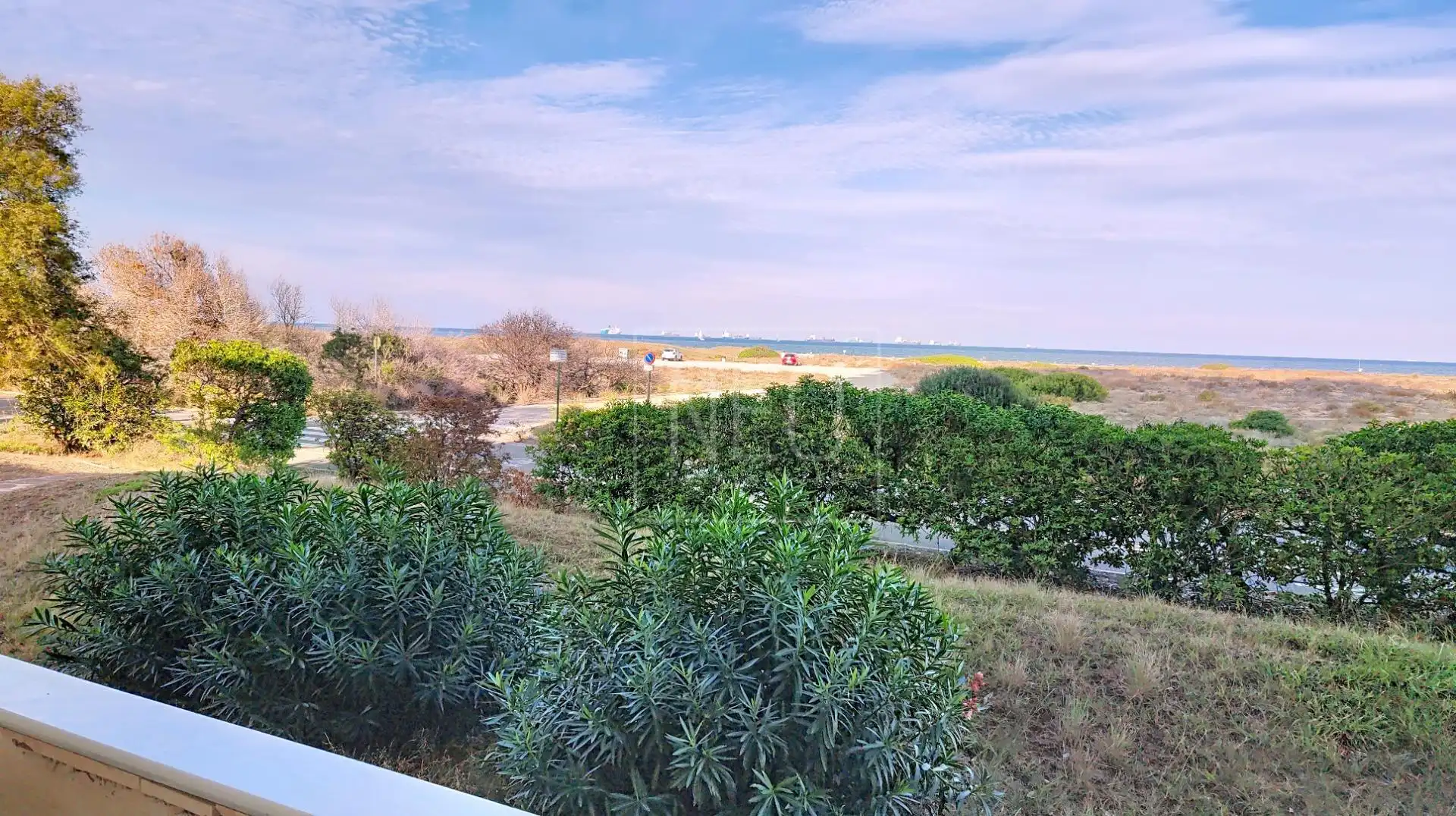 Planta baja en venta en Valencia con Jardín privado y Piscina comunitaria