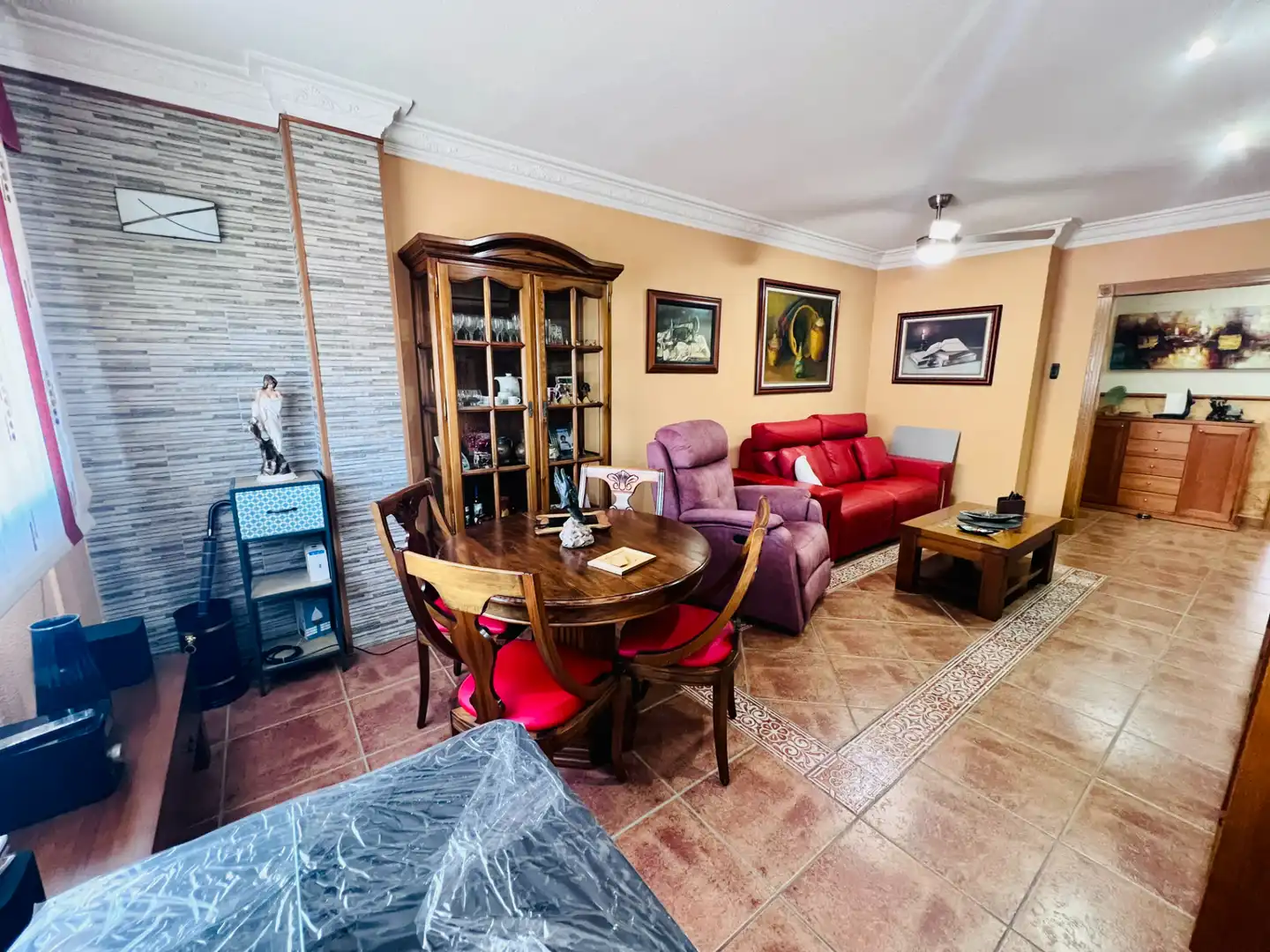 Sala de estar de Piso en venta en Petrer con Calefacción y Balcón