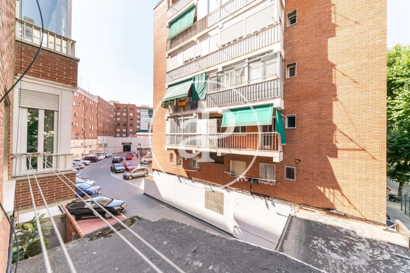 Außenansicht von Wohnung zur Miete in Madrid mit Klimaanlage, Heizung und Abstellraum