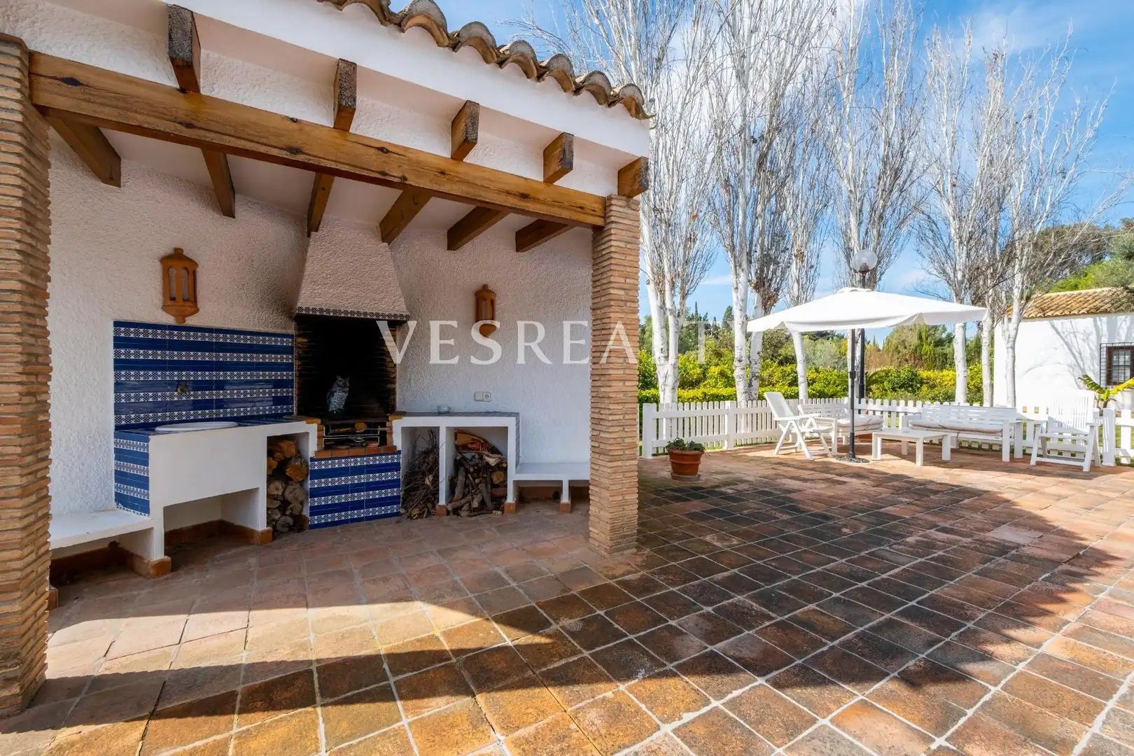 Vista exterior de Casa o xalet en venda en Alicante / Alacant amb Calefacció, Jardí privat i Terrassa