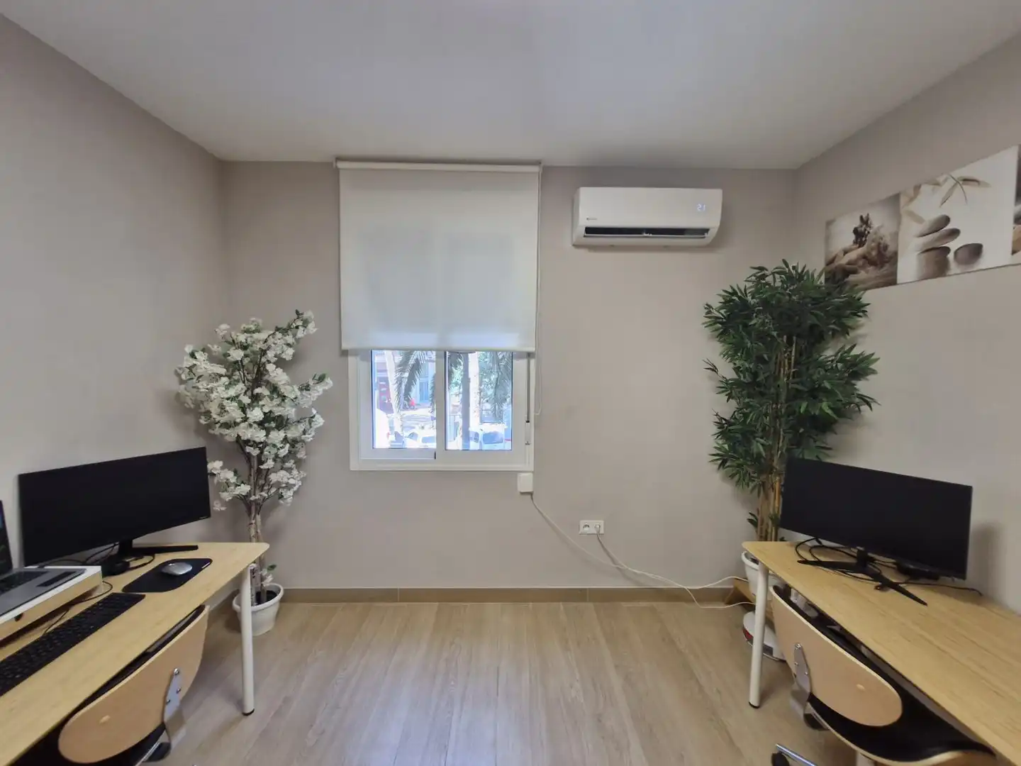 Sala d'estar de Oficina en venda en Málaga amb Aire condicionat i Moblat