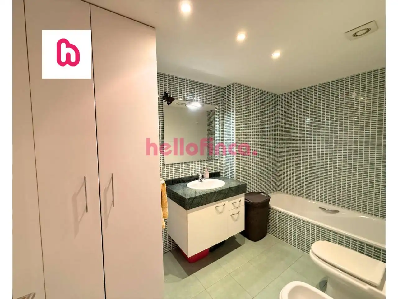 Baño de Dúplex en venta en Santa Margarida de Montbui con Aire acondicionado, Calefacción y Parquet