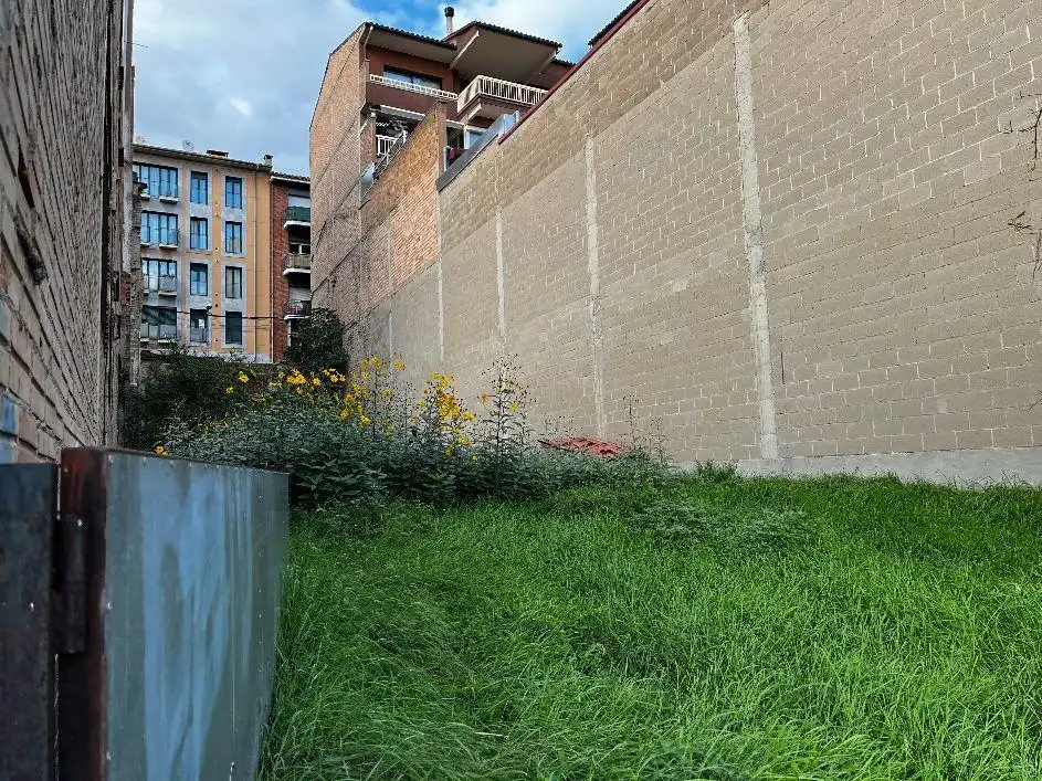 Wohnbaugrundstück zum Verkauf in Manlleu, imagen 4