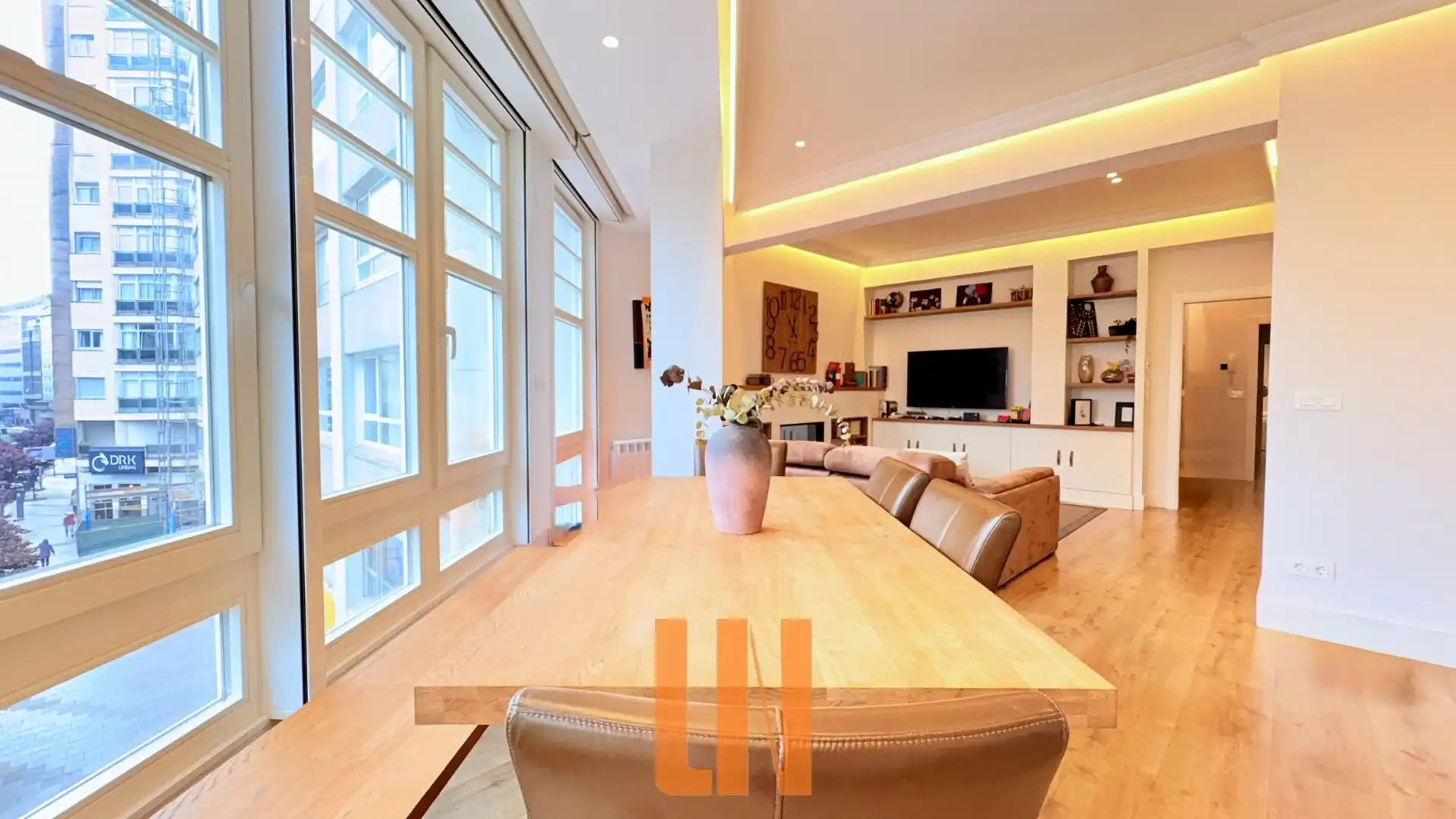 Living room of Flat for sale in A Coruña Capital   with Heating, Parquet flooring and Terrace